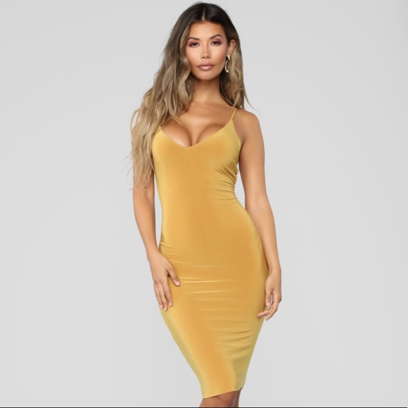 FASHION NOVA Anne Marie Midi Dress - Picture 1 of 8
